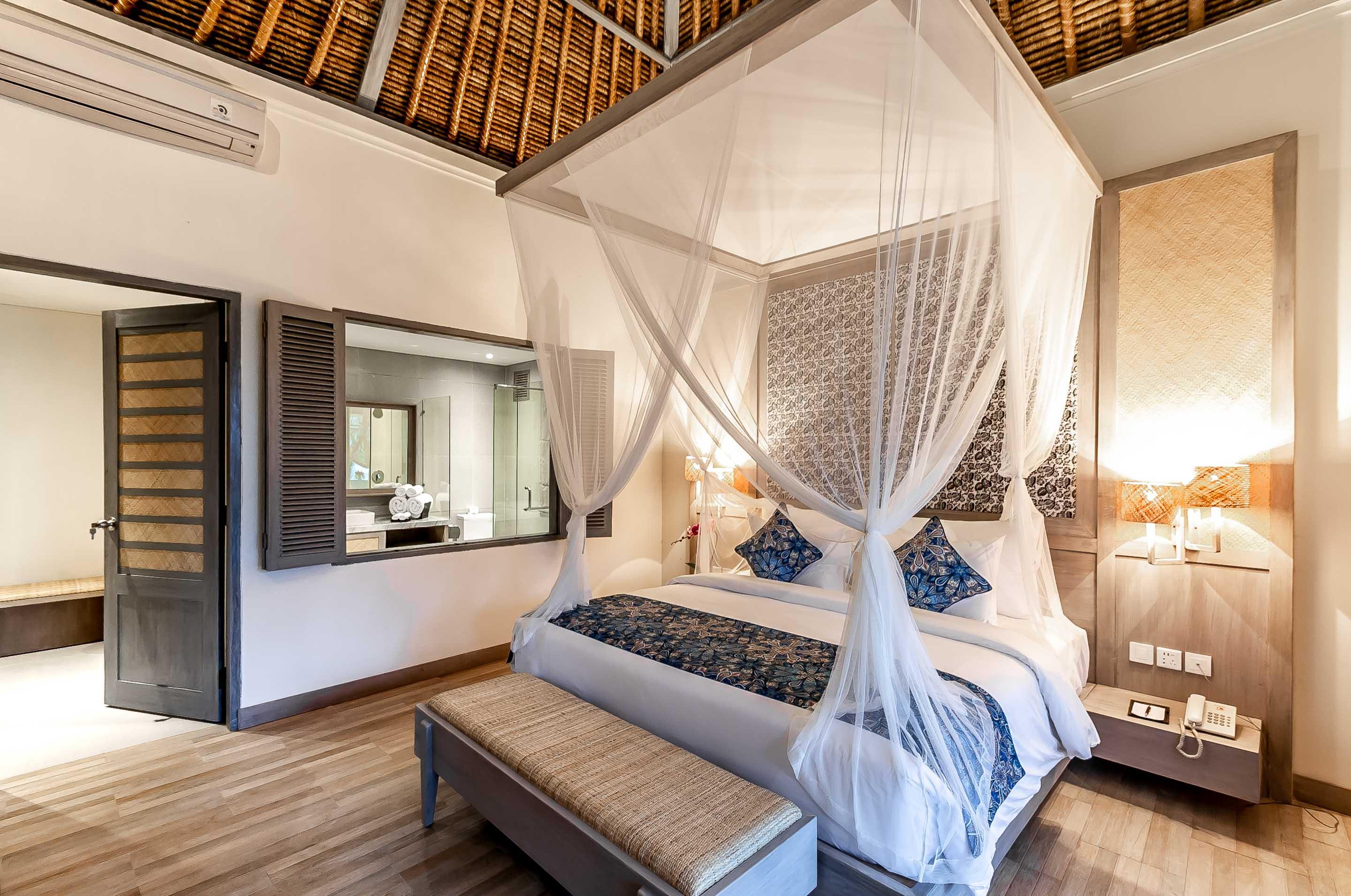 Nirwana Beach & Resort Candidasa Екстериор снимка A bedroom at the resort