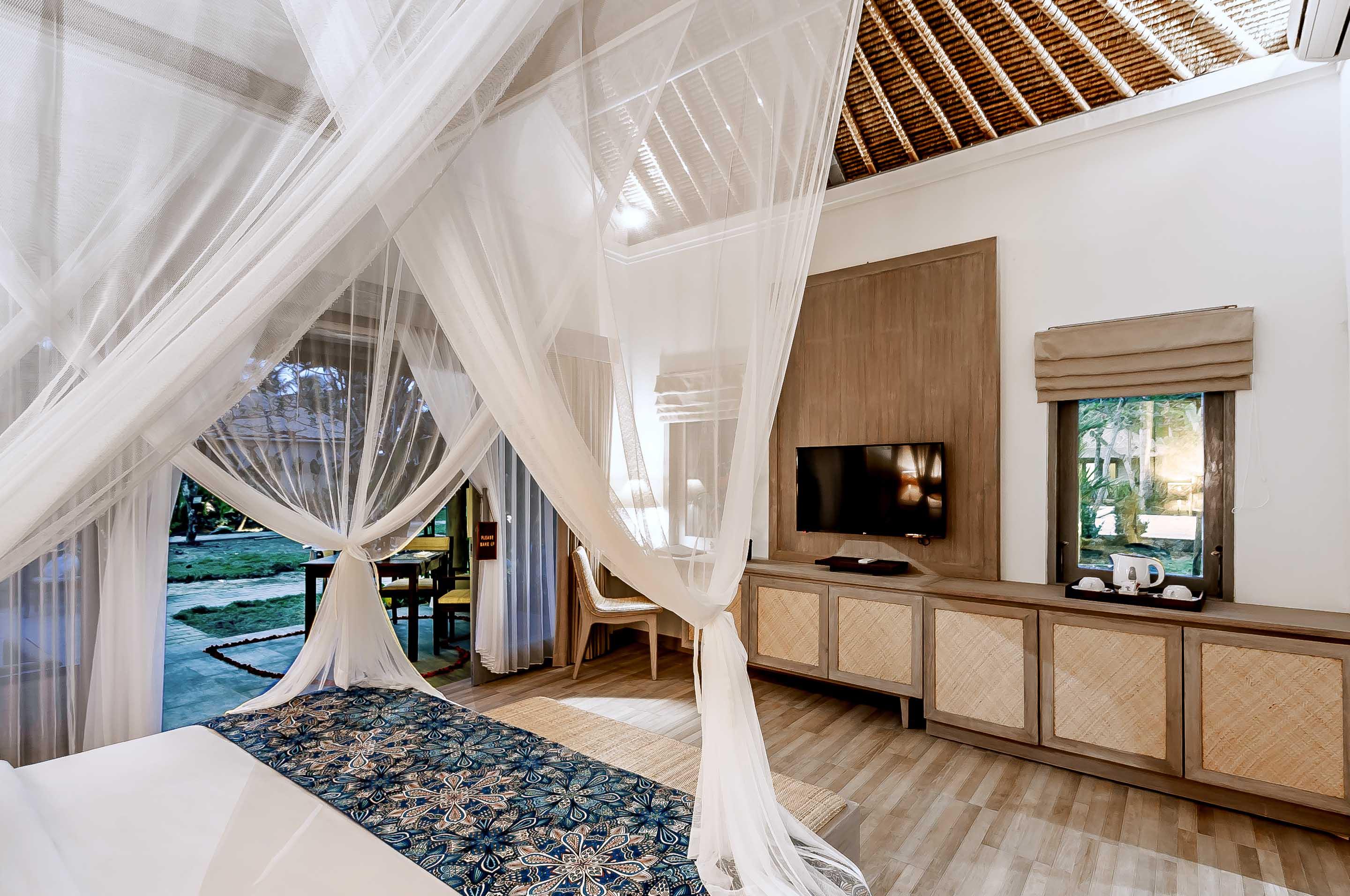 Nirwana Beach & Resort Candidasa Екстериор снимка A bedroom at the resort