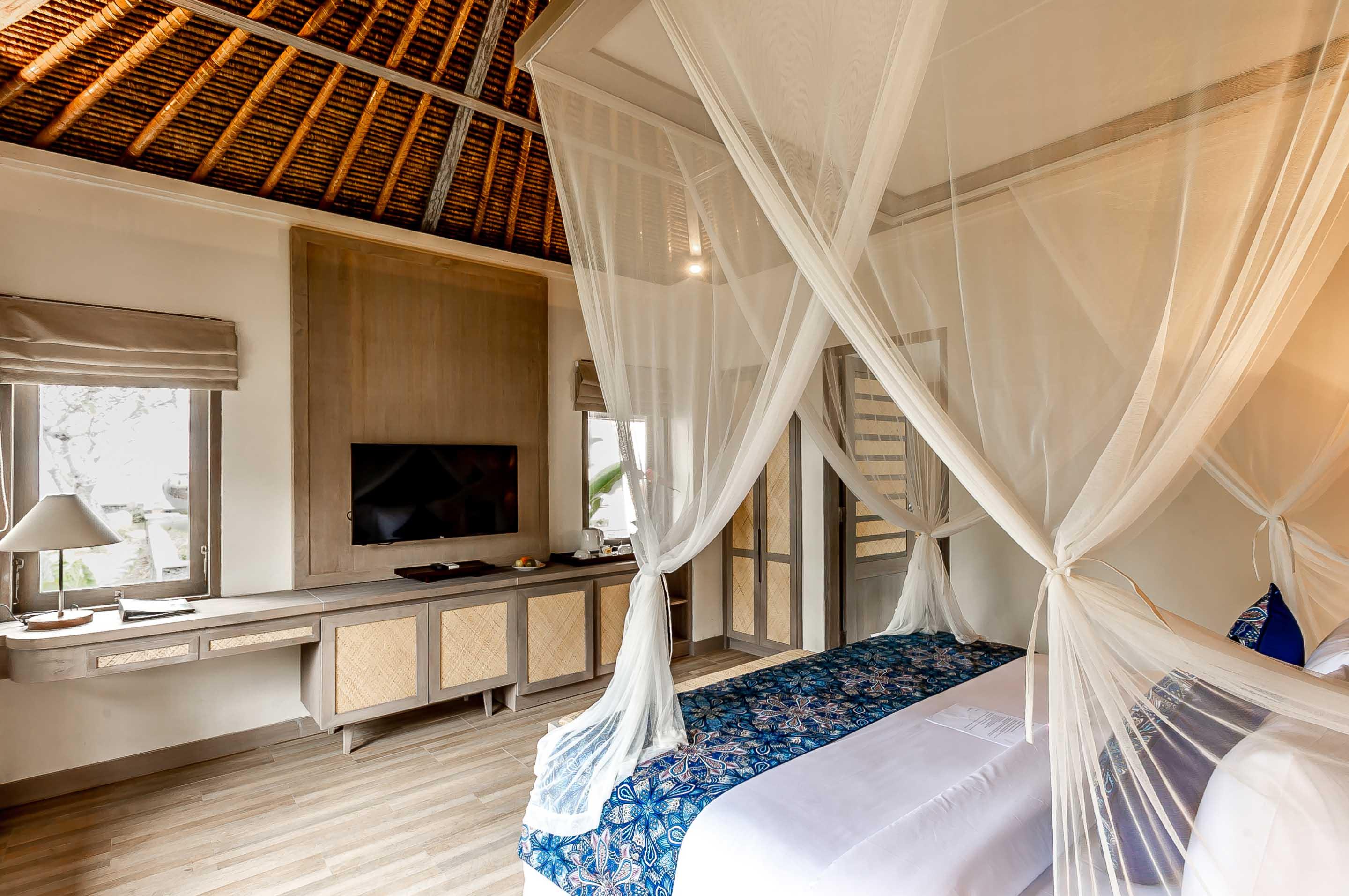 Nirwana Beach & Resort Candidasa Екстериор снимка A bedroom at the resort
