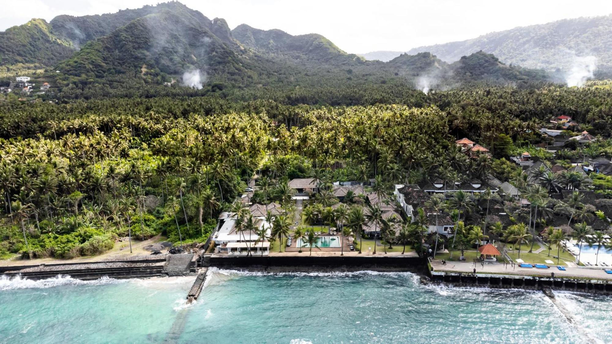 Nirwana Beach & Resort Candidasa Екстериор снимка Aerial view of the resort
